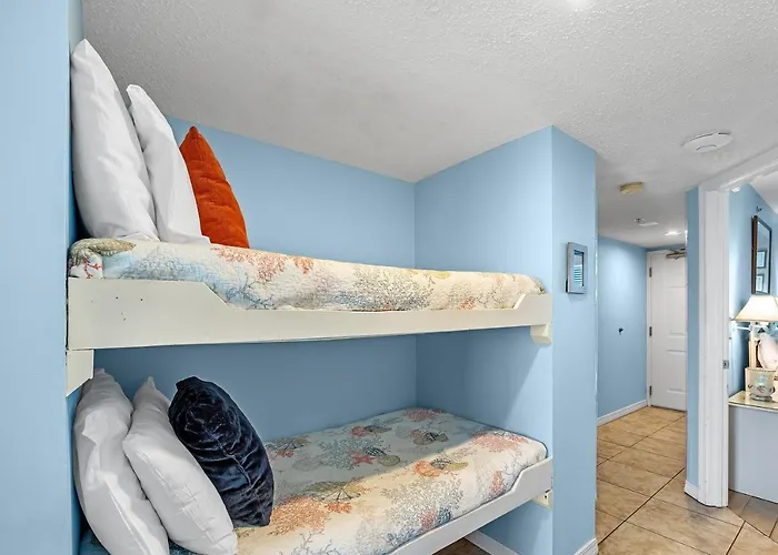 Royal Palms 603